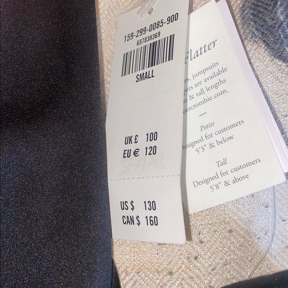 Abercrombie & Fitch Draped Skirt Maxi Dress, NWT, Black
Small - Picture 11 of 11